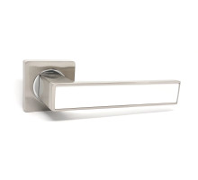 Ручка на розеті KEDR R08.810-AL-SN/CP White (квадратна)